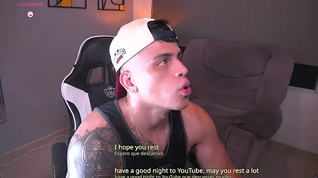 tyler_muscle1 live sex cam