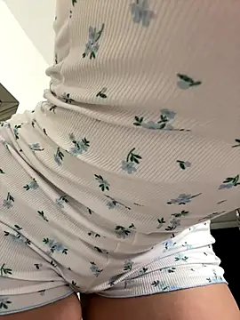 ALISSON_FOXXX1 live sex cam