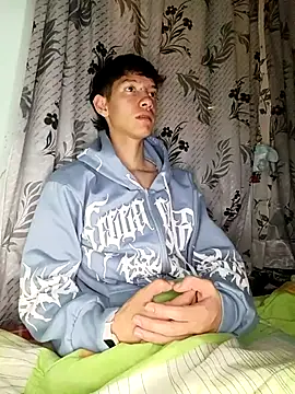 heyy_noah11 live sex cam