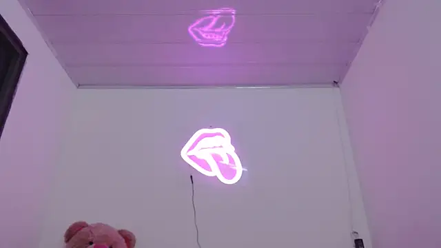 valerii_fox_69 live sex cam