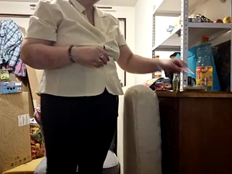 Samantha_Squirt@xh live sex cam