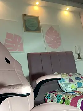 _18_laura live sex cam