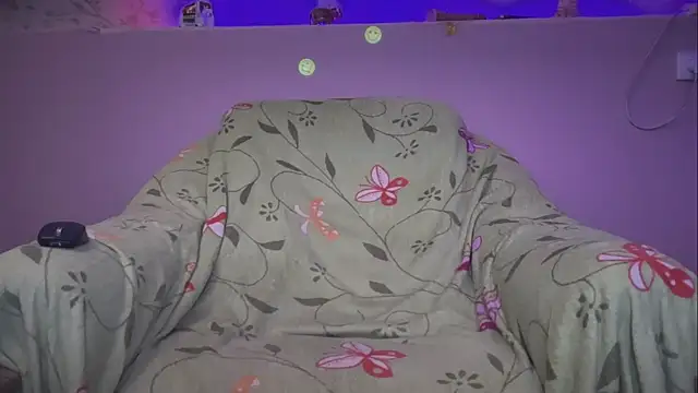 Kamila151 live sex cam