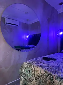 Maxim-Walker live sex cam