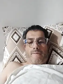 Fuegosutil live sex cam