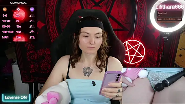 Lilithara666 live sex cam