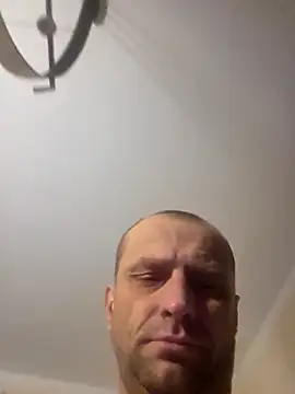 Roman0798 live sex cam