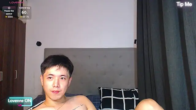 Addictiveboi live sex cam