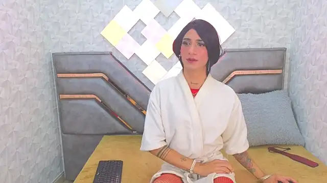 EdnaJarath live sex cam