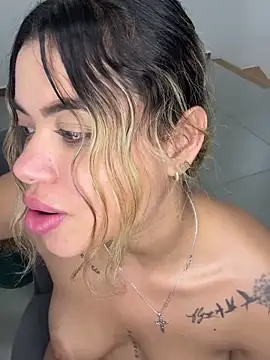 Alanna-foxx live sex cam