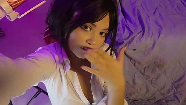 EmillieX live sex cam