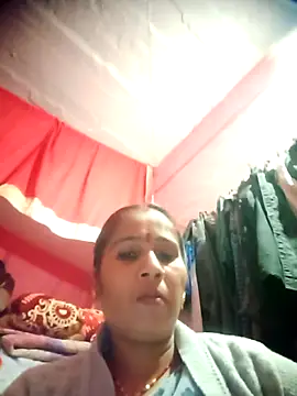 OliveGreen22 live sex cam