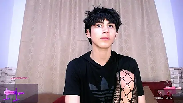 DaraKat18 live sex cam