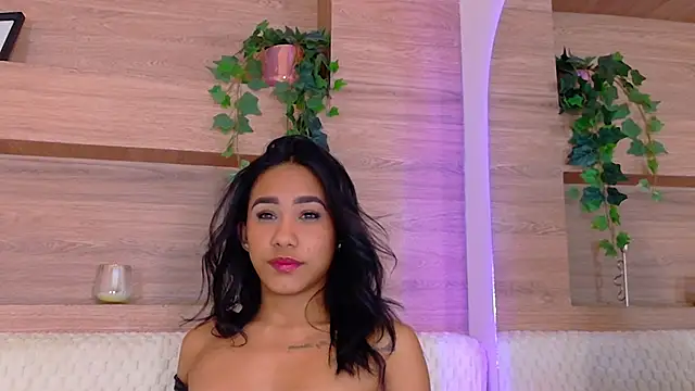 IsabellaPorcella live sex cam