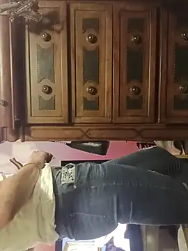 Dee-Lux_Fux live sex cam