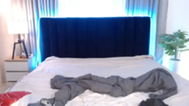 Irresistible_iris live sex cam