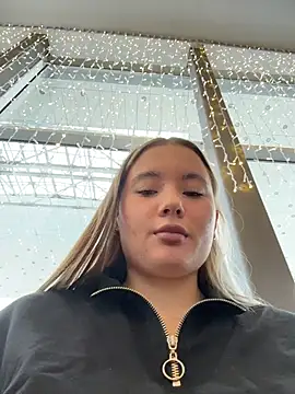 StephanieMur live sex cam