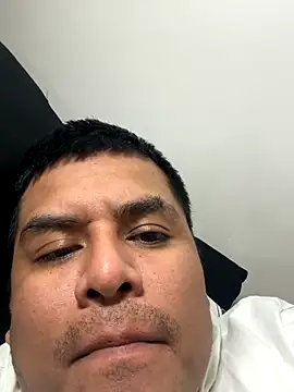 Pelotas2000 live sex cam