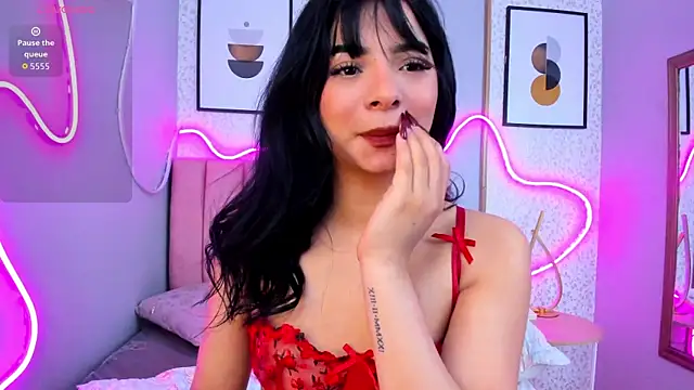 LARISSAEVANS live sex cam