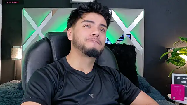 Tommidubois live sex cam