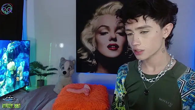 maxiy_001 live sex cam