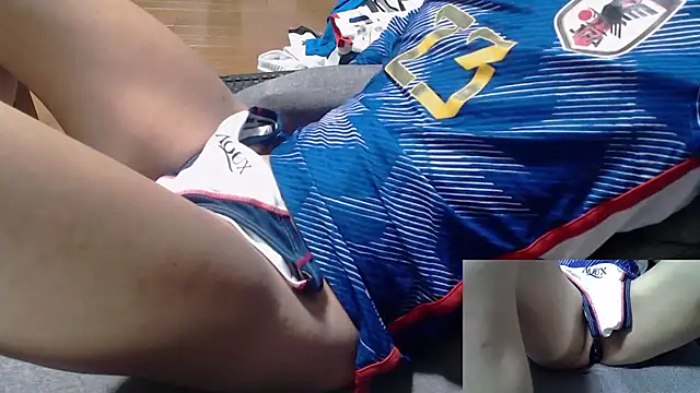 Yasu2000 live sex cam