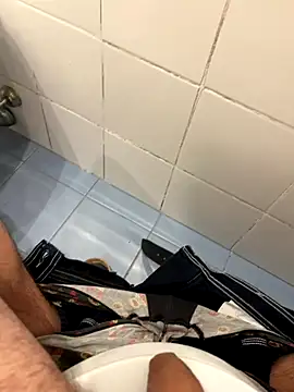 marc8876 live sex cam