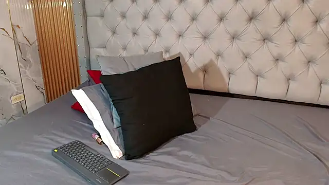 Scarlett_diaz17 live sex cam