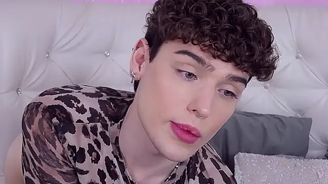 RobbyCharming live sex cam