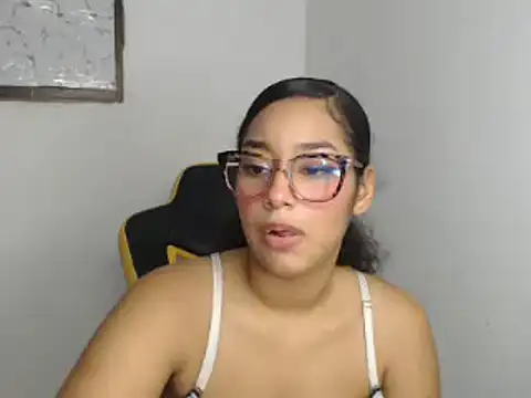 emily_stars1 live sex cam