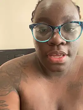 Toomuch_Squirt live sex cam