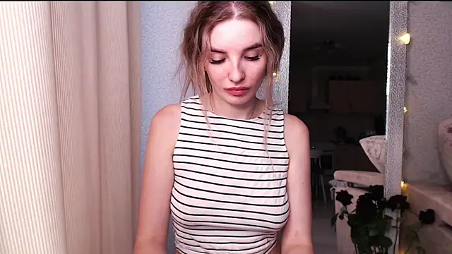 SooDana live sex cam