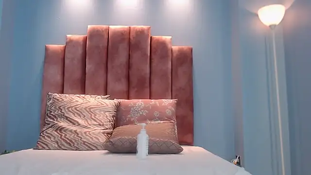 Violetta_rainbow live sex cam