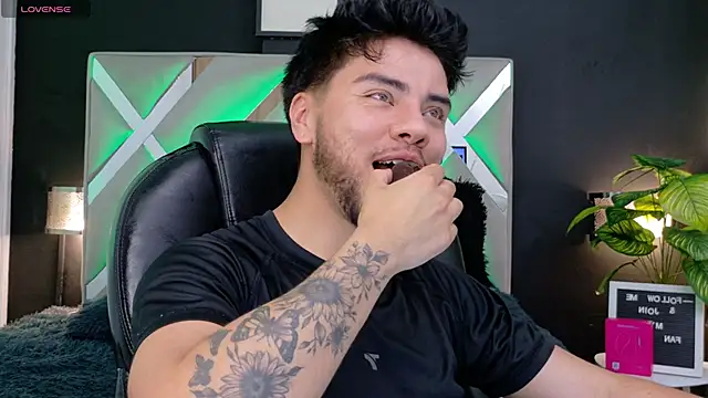 Tommidubois live sex cam