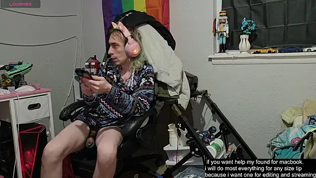 tallnerdyguy live sex cam