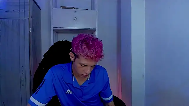 tylernova live sex cam