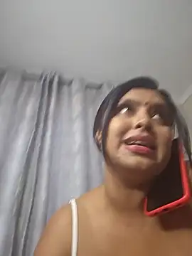 Indian_GlowingMiax live sex cam