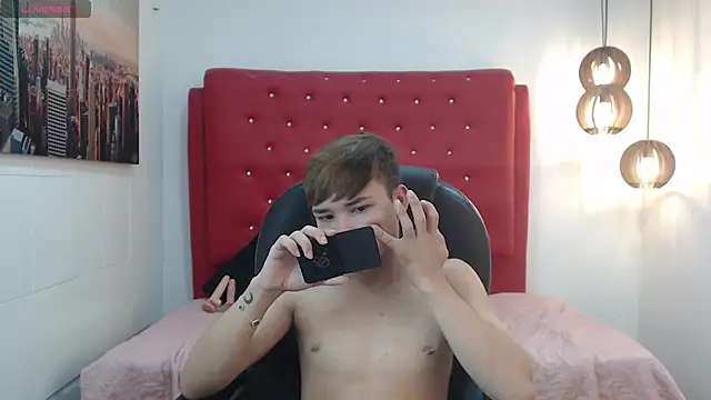 nathanclay live sex cam