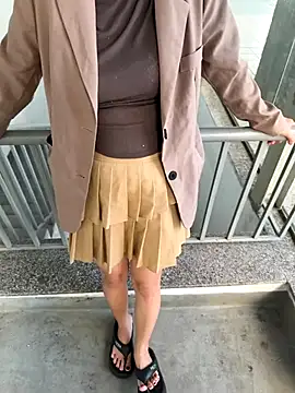 Meii-meyy live sex cam