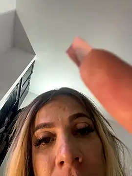 lanahot-77 live sex cam