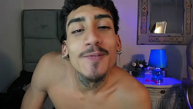 Mr_Strike live sex cam