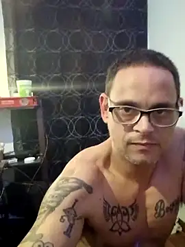 Buffshagswell live sex cam