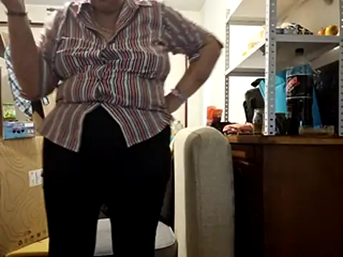 Samantha_Squirt@xh live sex cam