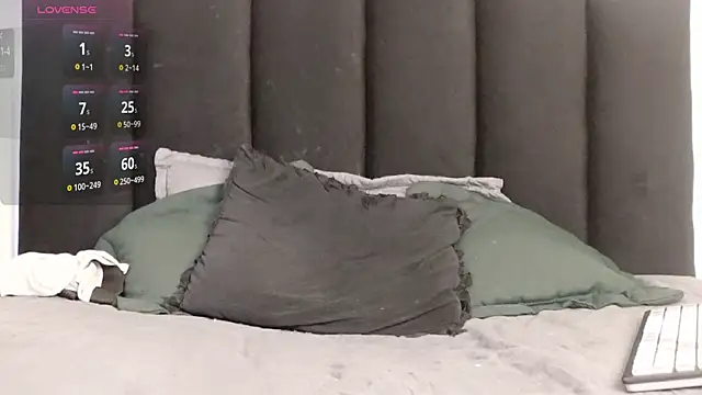 MarcoAlexLatino live sex cam