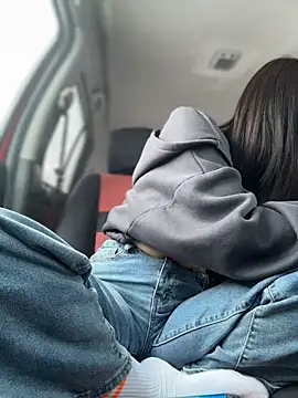 JulliaVegas live sex cam