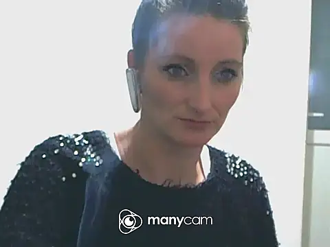 CrazyMaya39 live sex cam