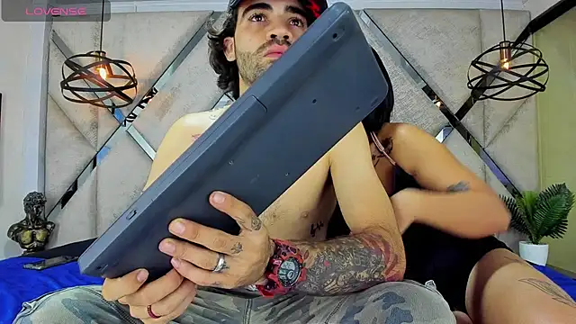 Sophia_Ostin69 live sex cam