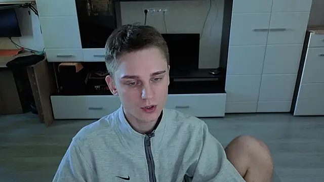 angryzan live sex cam