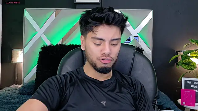 Tommidubois live sex cam