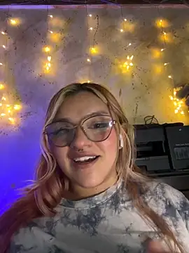 Sophia_Weest99 live sex cam